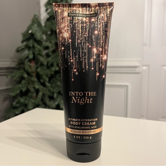 Into The Night Body Cream (Bath& Body Works) - Picture 1 of 4